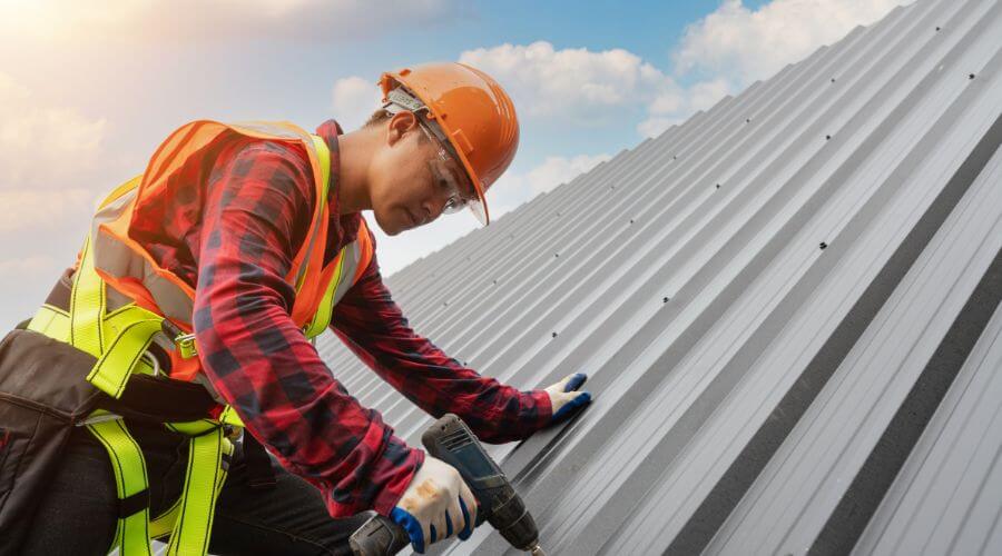 Professional Emergency Roof Repairs services in Hallieford, VA